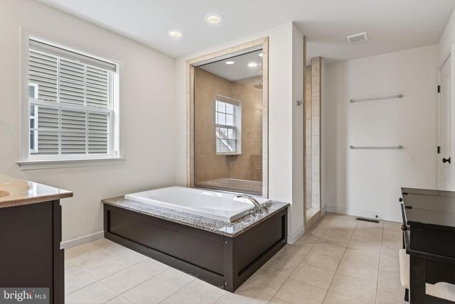 13 ALDERWOOD WAY, Lancaster, PA 17601