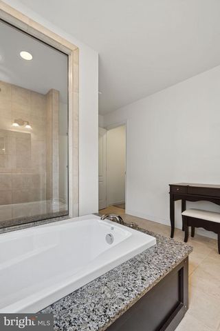 13 ALDERWOOD WAY, Lancaster, PA 17601