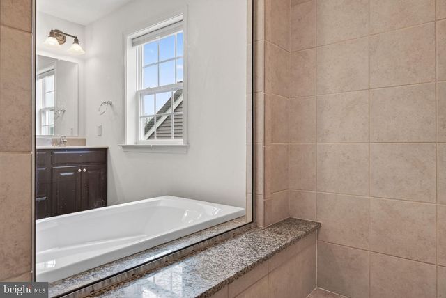 13 ALDERWOOD WAY, Lancaster, PA 17601