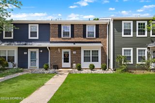 344 Constitution Circle, North Brunswick, NJ 08902