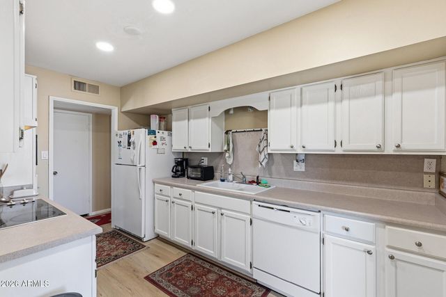 12482 N AUGUSTA Drive, Sun City, AZ 85351
