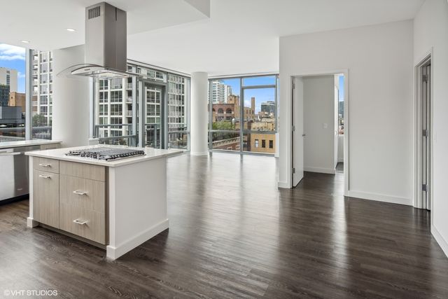 640 N Wells Street 1603, Chicago, IL 60654