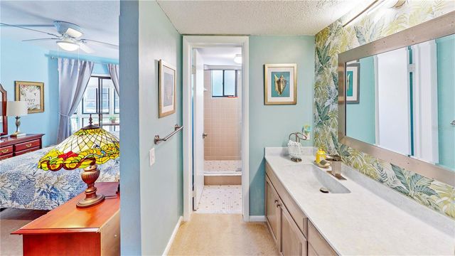 21 MID PINES CIRCLE, Palm Coast, FL 32137