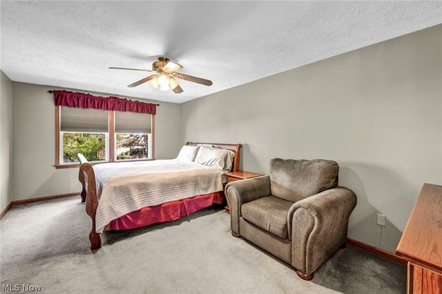 14194 Pine Lakes Drive, Strongsville, OH 44136