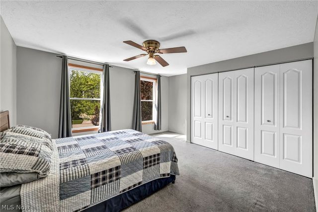 14194 Pine Lakes Drive, Strongsville, OH 44136