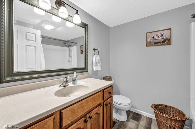 14194 Pine Lakes Drive, Strongsville, OH 44136