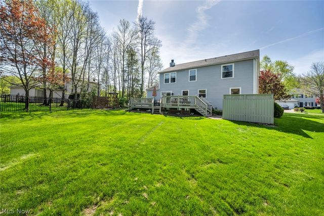 14194 Pine Lakes Drive, Strongsville, OH 44136