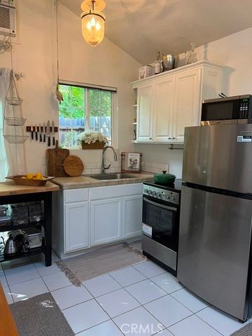 4337 Rhodes Avenue, Studio City, CA 91604