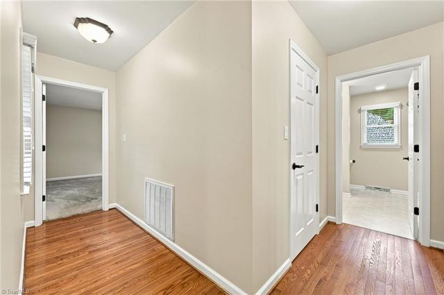 4404 Eagles Nest Drive, Winston-salem, NC 27127