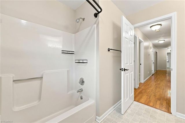 4404 Eagles Nest Drive, Winston-salem, NC 27127