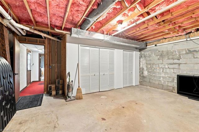 4404 Eagles Nest Drive, Winston-salem, NC 27127