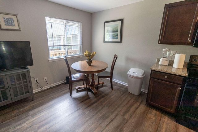 105 N GARTH AVE 45, Columbia, MO 65203