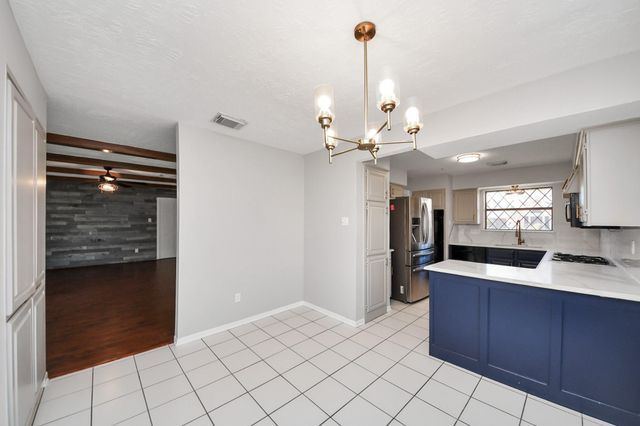 8014 Green Devon Drive, Houston, TX 77095