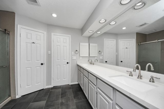 8014 Green Devon Drive, Houston, TX 77095