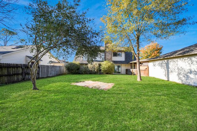 8014 Green Devon Drive, Houston, TX 77095