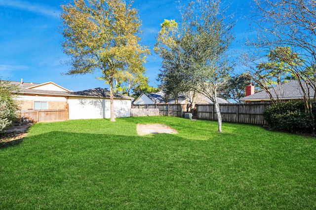 8014 Green Devon Drive, Houston, TX 77095