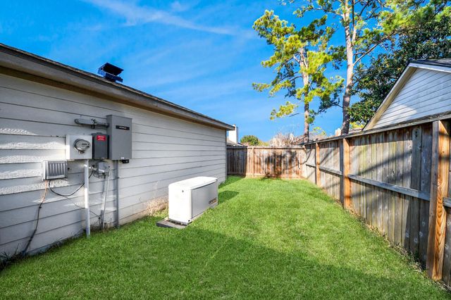 8014 Green Devon Drive, Houston, TX 77095