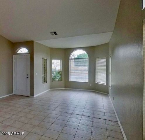 1755 W ASPEN Avenue, Gilbert, AZ 85233