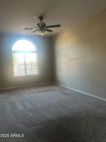 1755 W ASPEN Avenue, Gilbert, AZ 85233