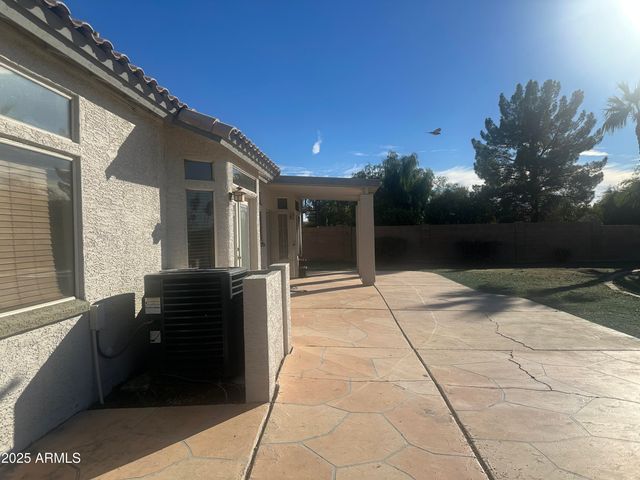 1755 W ASPEN Avenue, Gilbert, AZ 85233