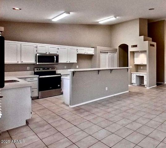 1755 W ASPEN Avenue, Gilbert, AZ 85233