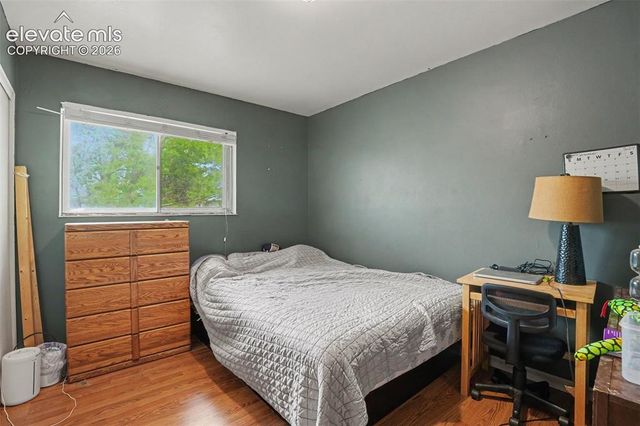 1915 Sussex Lane, Colorado Springs, CO 80909