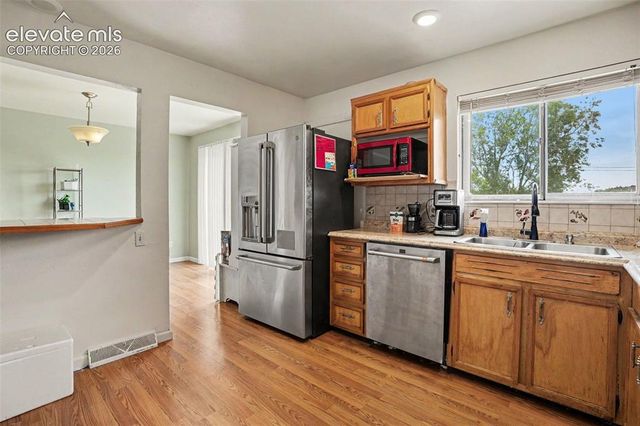 1915 Sussex Lane, Colorado Springs, CO 80909