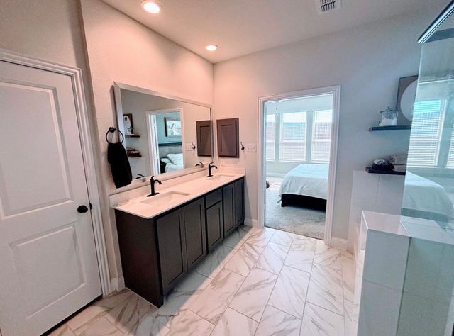 5920 Halls Lake Loop, Fort Worth, TX 76179