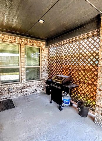 5920 Halls Lake Loop, Fort Worth, TX 76179