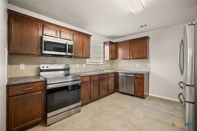 2204 Vernice Drive, Copperas Cove, TX 76522