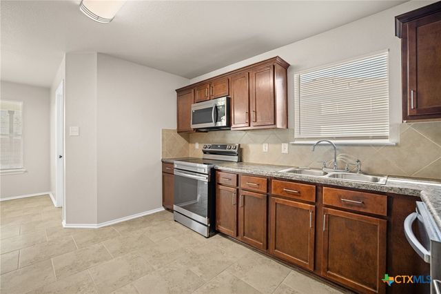 2204 Vernice Drive, Copperas Cove, TX 76522