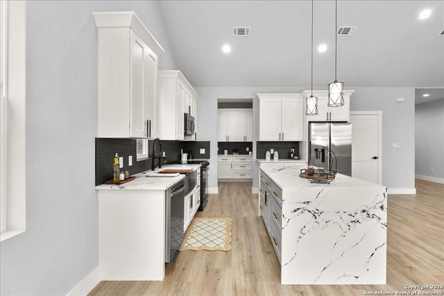 1190 Fernwood, Fischer, TX 78623