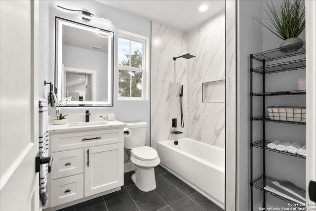 1190 Fernwood, Fischer, TX 78623