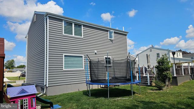 6561 NESHAMINY VALLEY DR, Bensalem, PA 19020