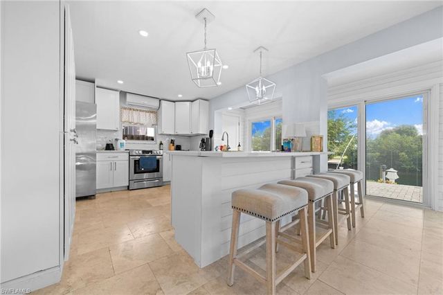 1360 Chesapeake AVE, Naples, FL 34102