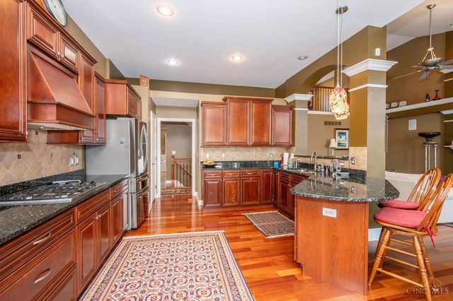 1379 Shaker Run Boulevard, Turtle Creek Twp, OH 45036