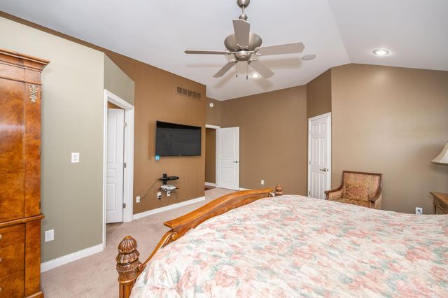 1379 Shaker Run Boulevard, Turtle Creek Twp, OH 45036