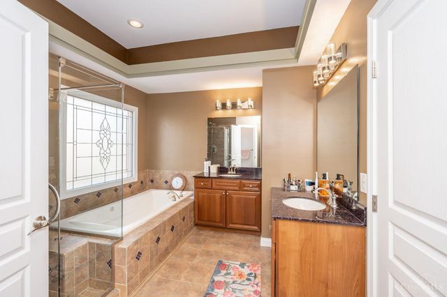 1379 Shaker Run Boulevard, Turtle Creek Twp, OH 45036