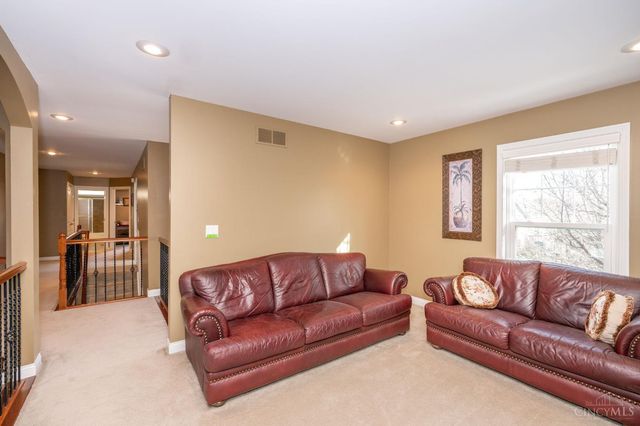 1379 Shaker Run Boulevard, Turtle Creek Twp, OH 45036