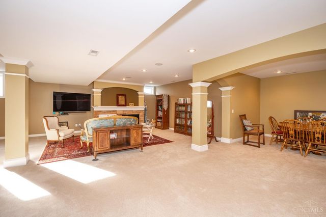 1379 Shaker Run Boulevard, Turtle Creek Twp, OH 45036