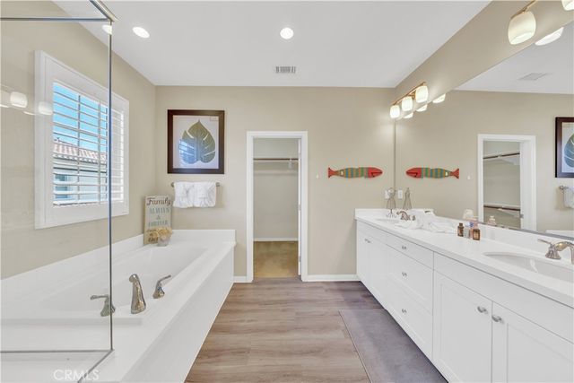 75 Gardenstone Path, Irvine, CA 92620