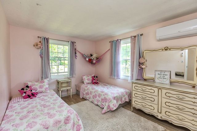 1 Derringer Rd, Chelmsford, MA 01824