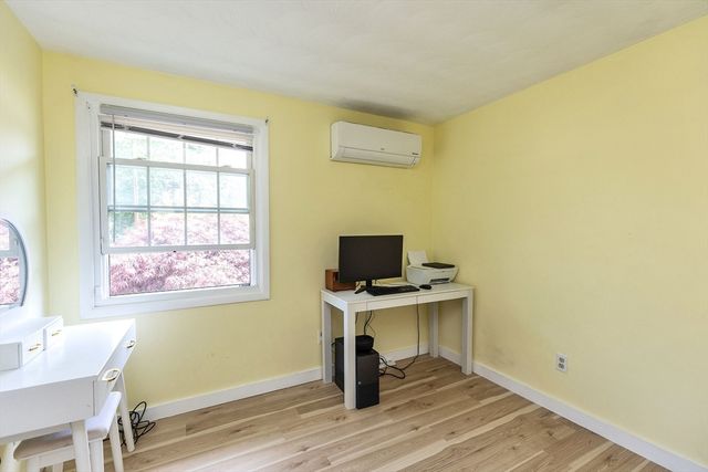 1 Derringer Rd, Chelmsford, MA 01824