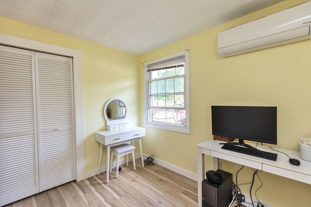 1 Derringer Rd, Chelmsford, MA 01824