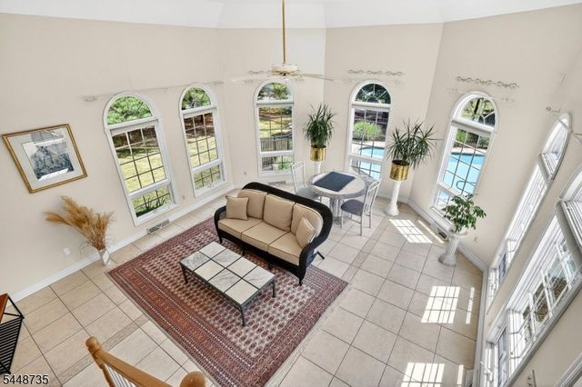 905 Kip Ln, Branchburg Twp., NJ 08853