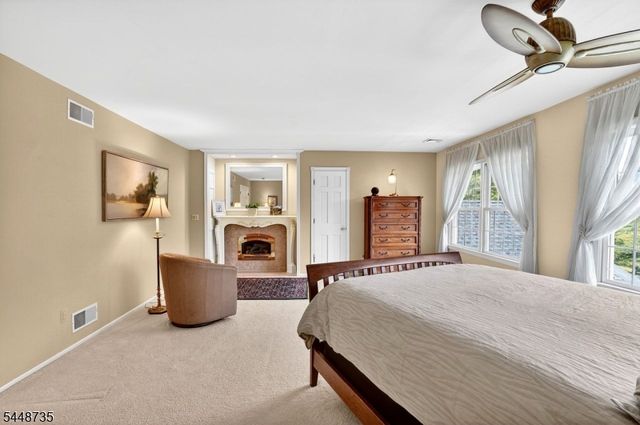 905 Kip Ln, Branchburg Twp., NJ 08853
