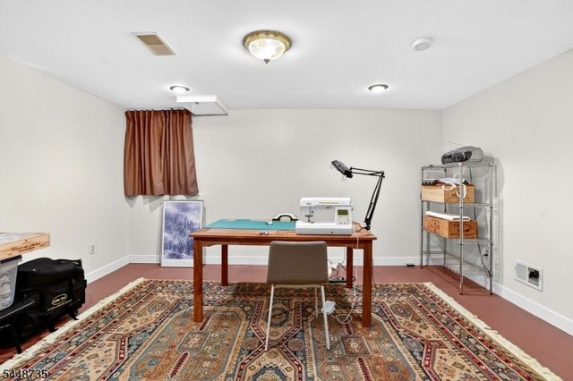 905 Kip Ln, Branchburg Twp., NJ 08853