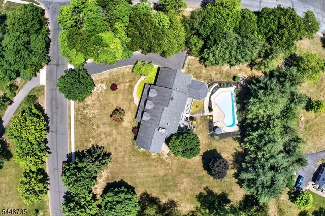 905 Kip Ln, Branchburg Twp., NJ 08853