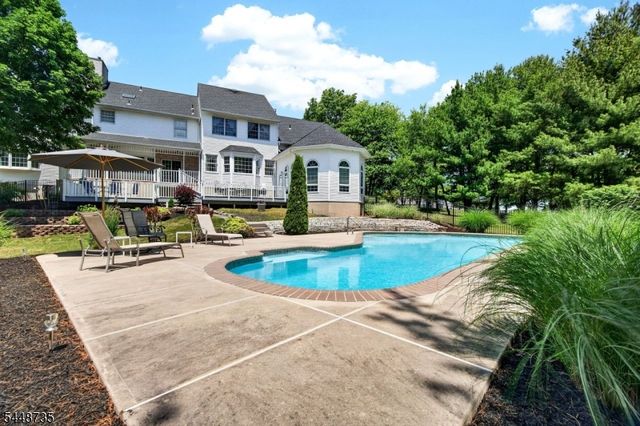 905 Kip Ln, Branchburg Twp., NJ 08853
