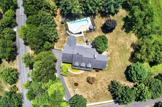 905 Kip Ln, Branchburg Twp., NJ 08853